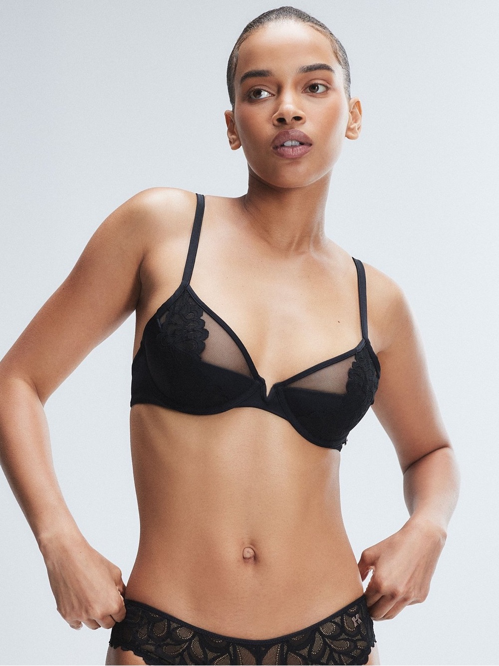 Savage X Fenty Savage Not Sorry Half-Cup Plunge Bra with Lace 34DDD/34F